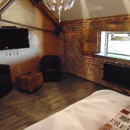 Lomalienne Bed & Breakfast Geer