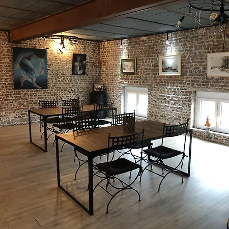 Lomalienne Bed & Breakfast 3*