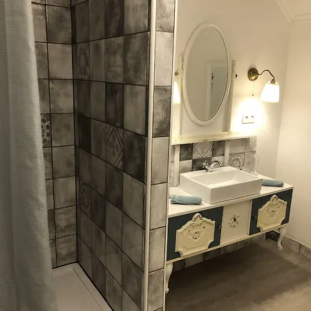 Bed & Breakfast Lomalienne 3*